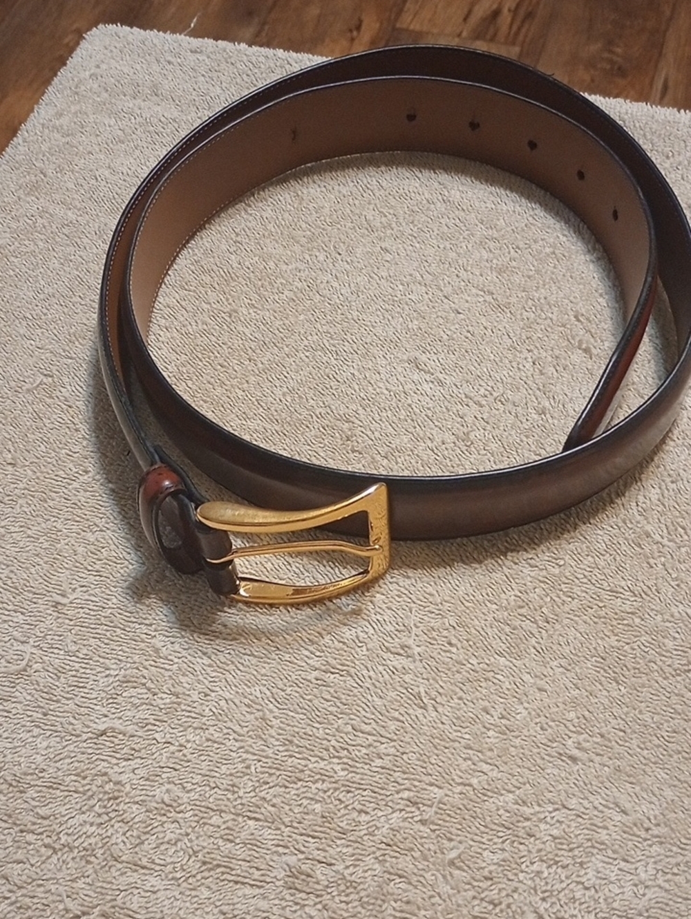 Men's Brown Leather Johnson & Murphy Belt with Gold Tone Buckle Size 38
